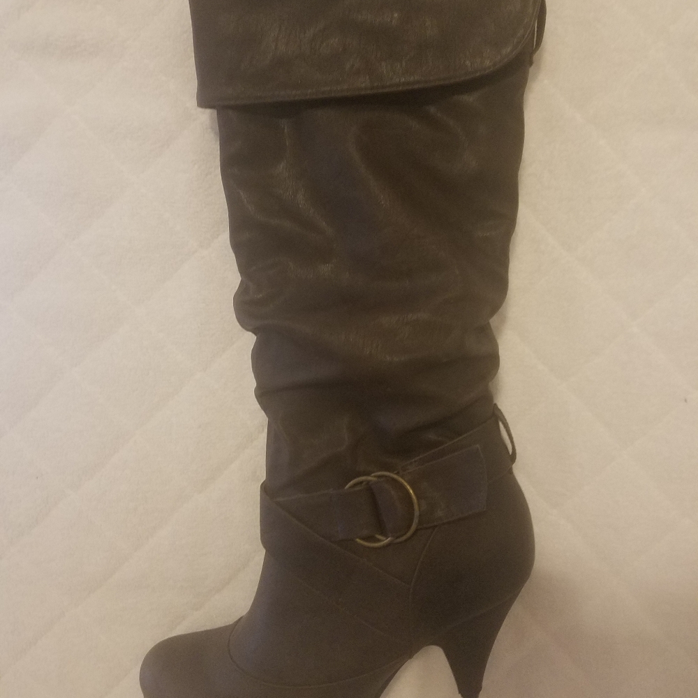 Leather boots